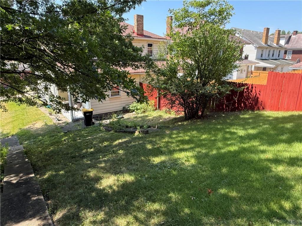 Greydon Ave, Mc Kees Rocks, PA 15136