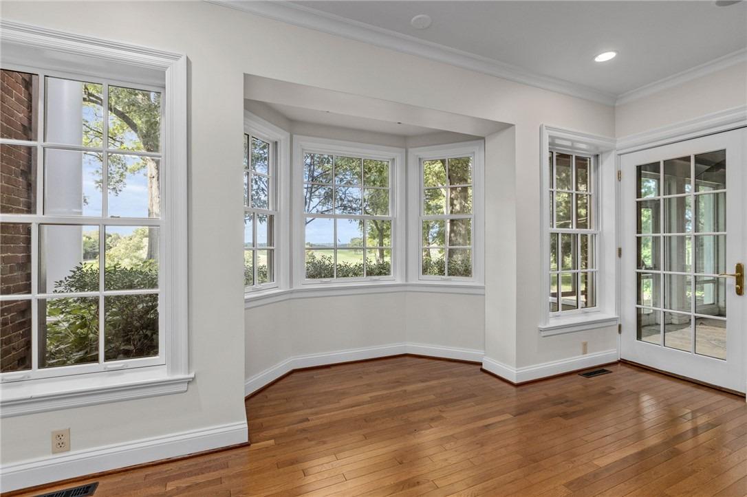Country Club Rd, Sewickley, PA 15143