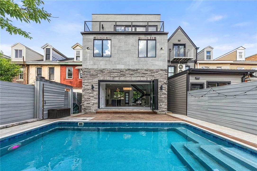 1/2 Banner Way, Pittsburgh, PA 15201