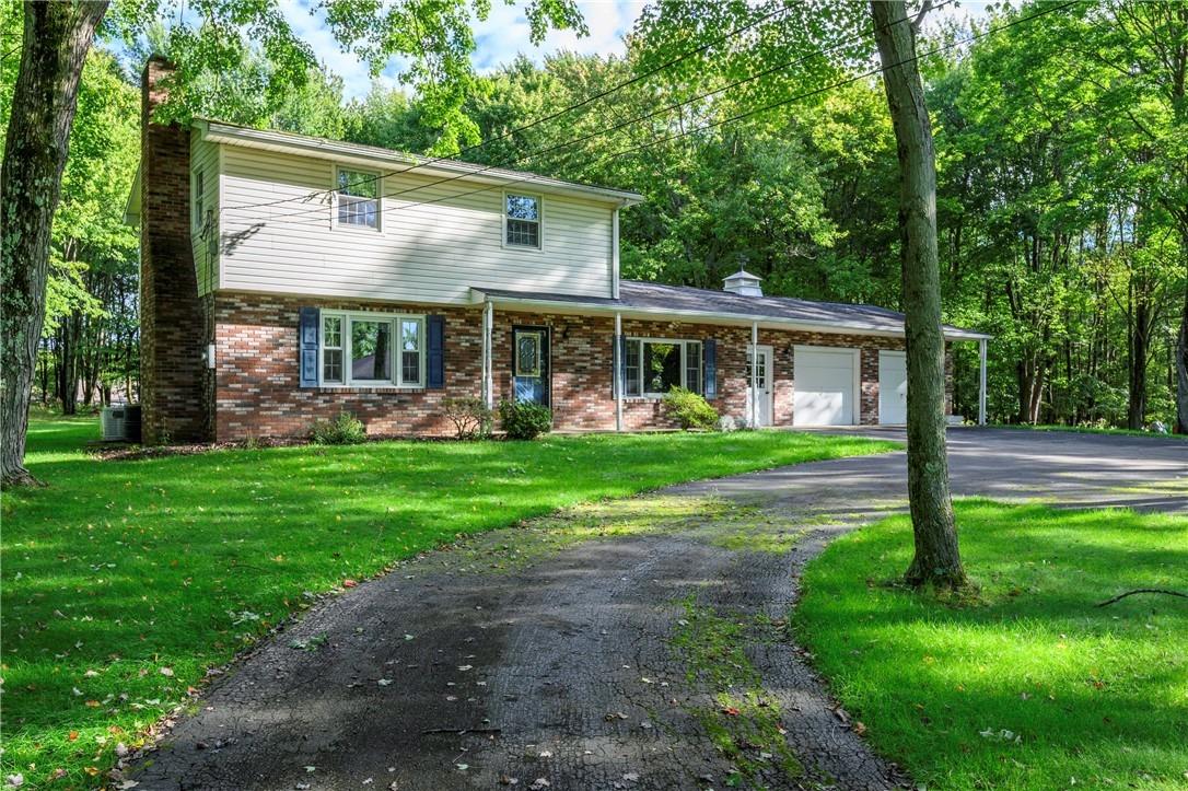 Kerry Dr, Butler, PA 16001