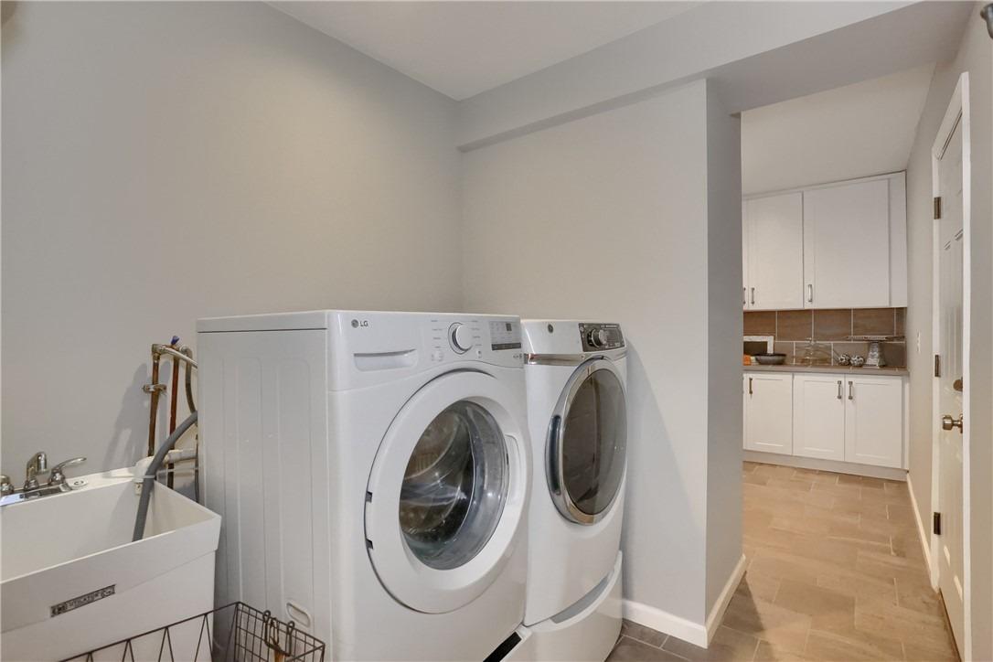 Buckingham Trl, Cranberry Township, PA 16066