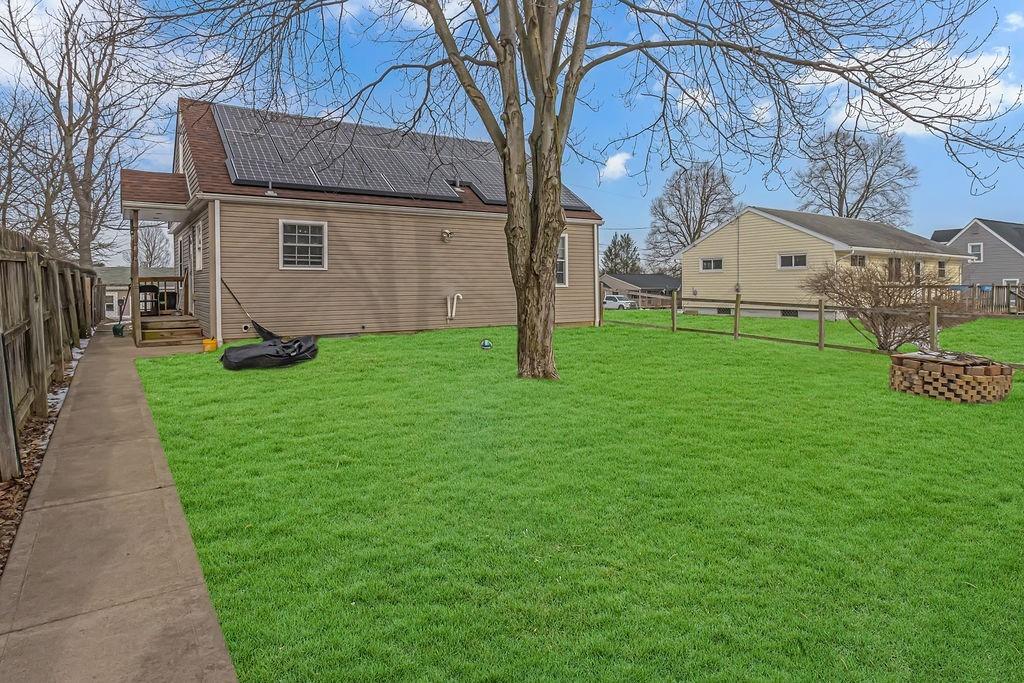 1st St, Beaver, PA 15009