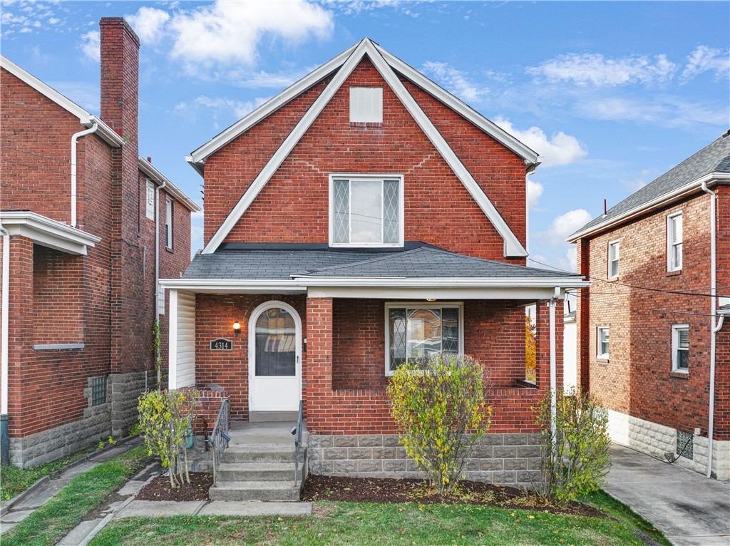 Winterburn Ave, Pittsburgh, PA 15207