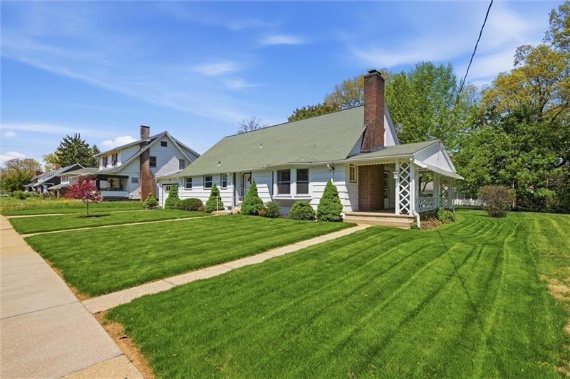 E Edgewood Ave, New Castle, PA 16105
