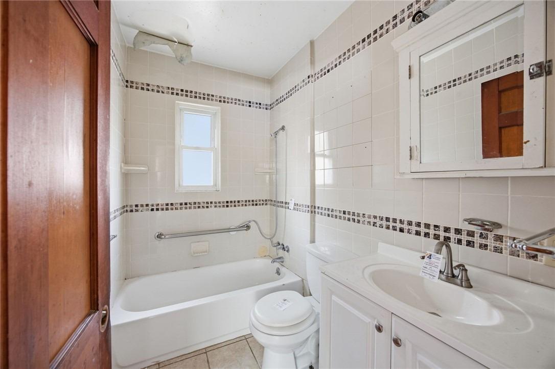 6th Ave, Pittsburgh, PA 15229