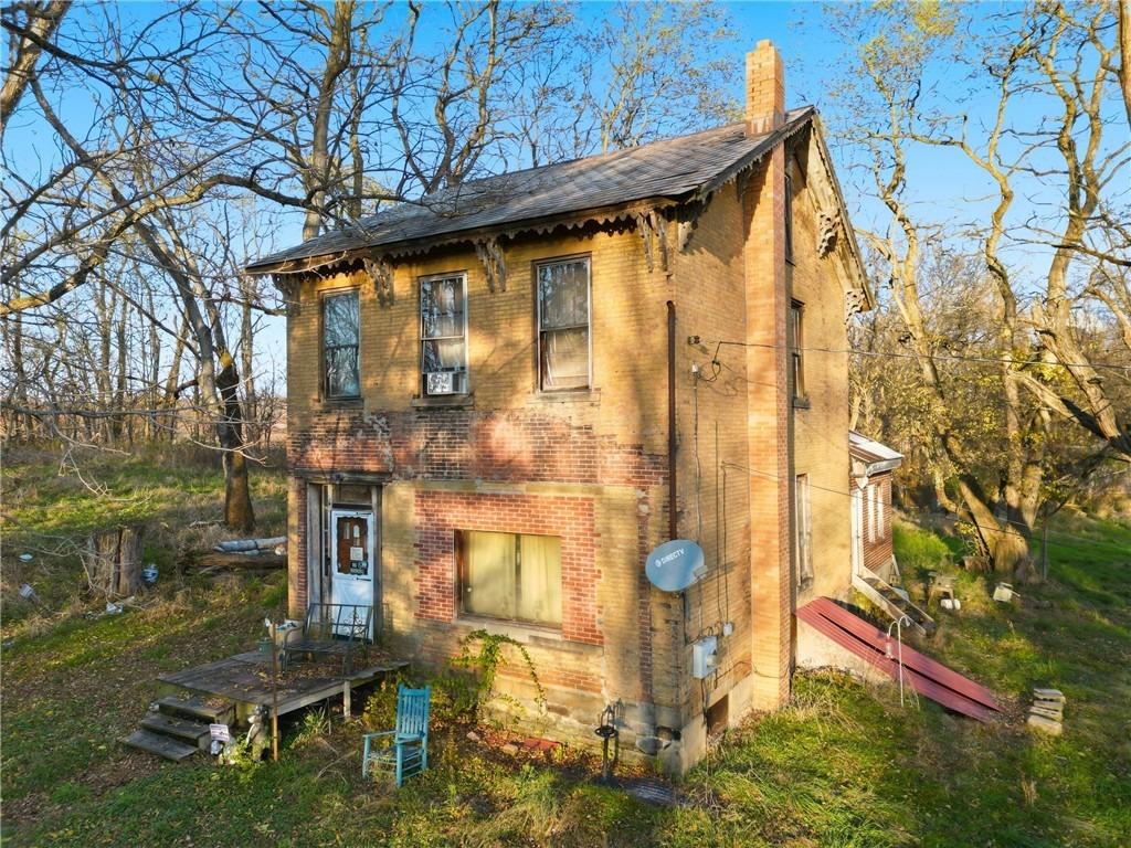 County Line Rd, New Castle, PA 16101