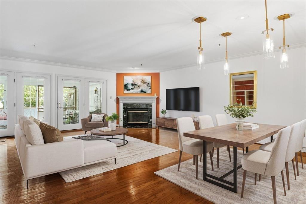 Merion Dr, Pittsburgh, PA 15228