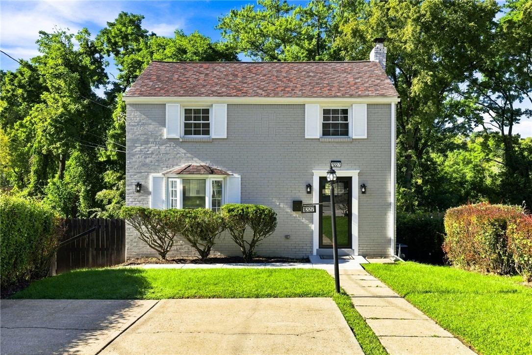 Circle Dr, Pittsburgh, PA 15221
