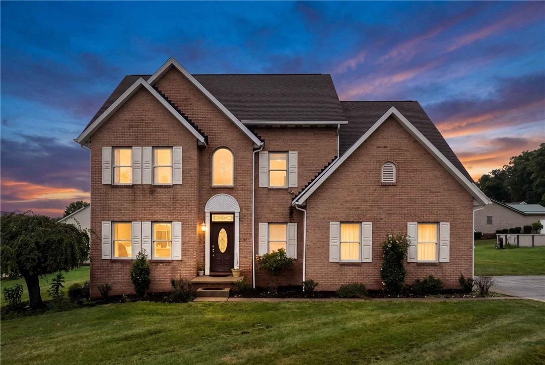 Kimberly Dr, Uniontown, PA 15401