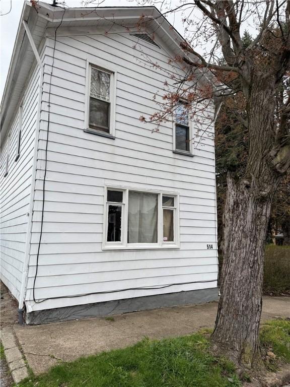 16th St, Beaver Falls, PA 15010