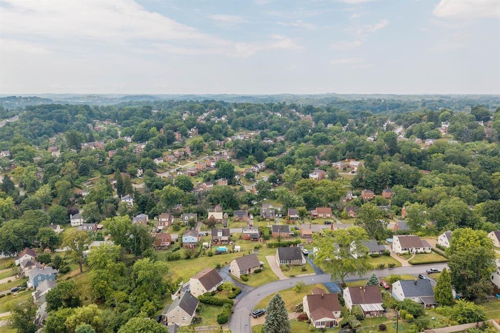 Lynn Dr, Pittsburgh, PA 15236