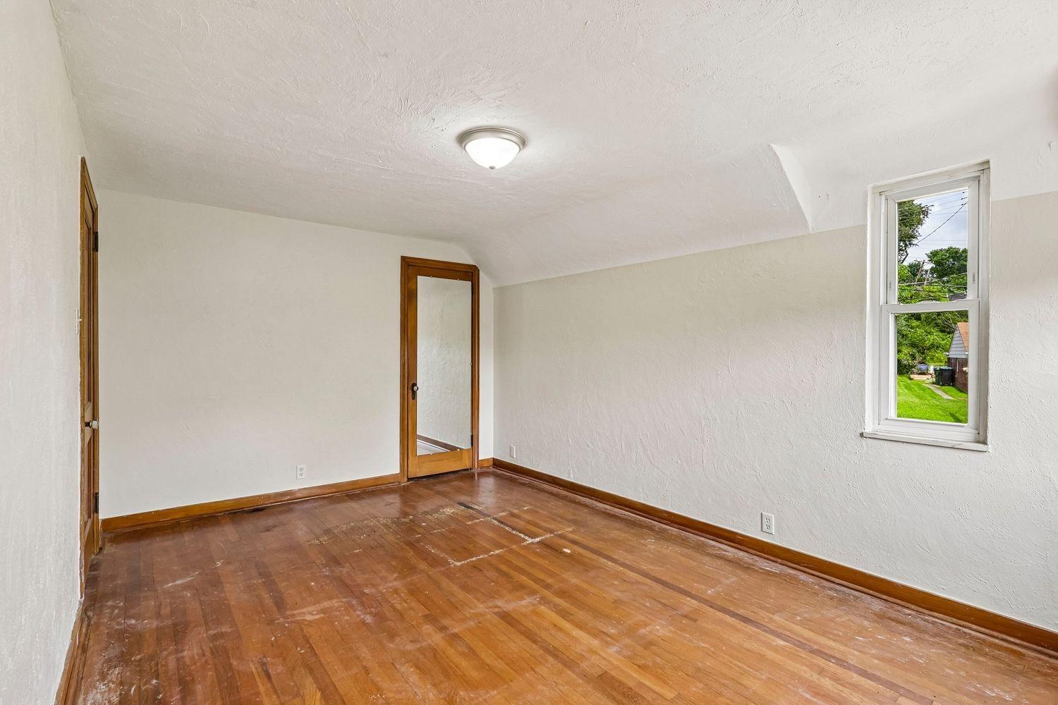E Brightview Ave, Pittsburgh, PA 15227