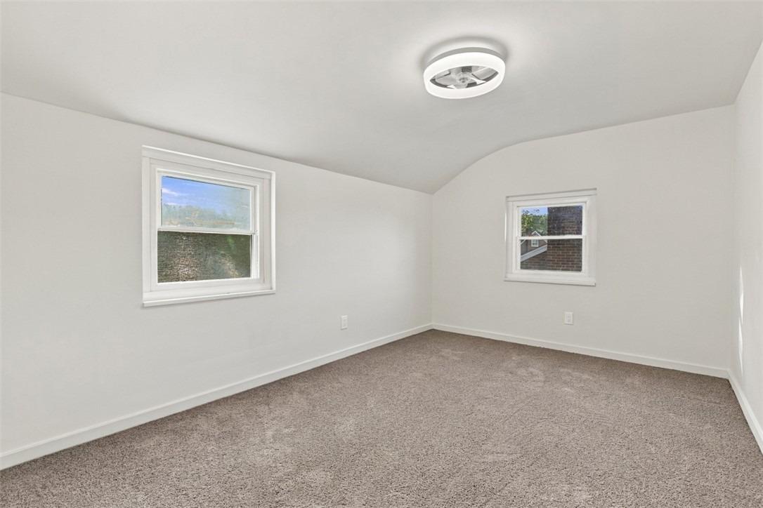 Glencoe Ave, Pittsburgh, PA 15220
