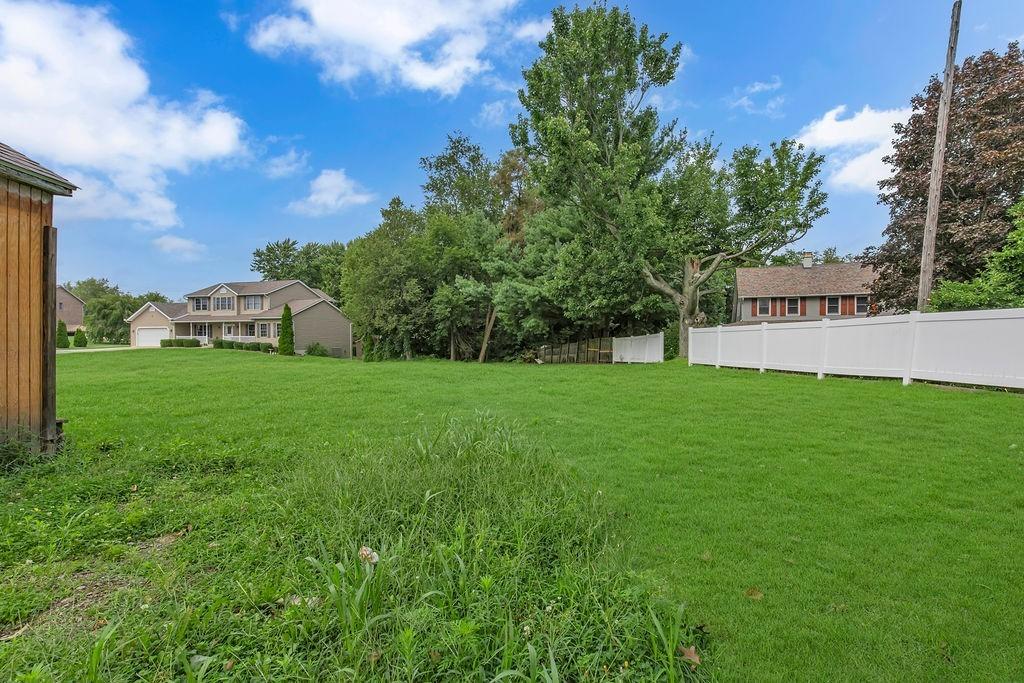 Dutch Ridge Rd, Beaver, PA 15009