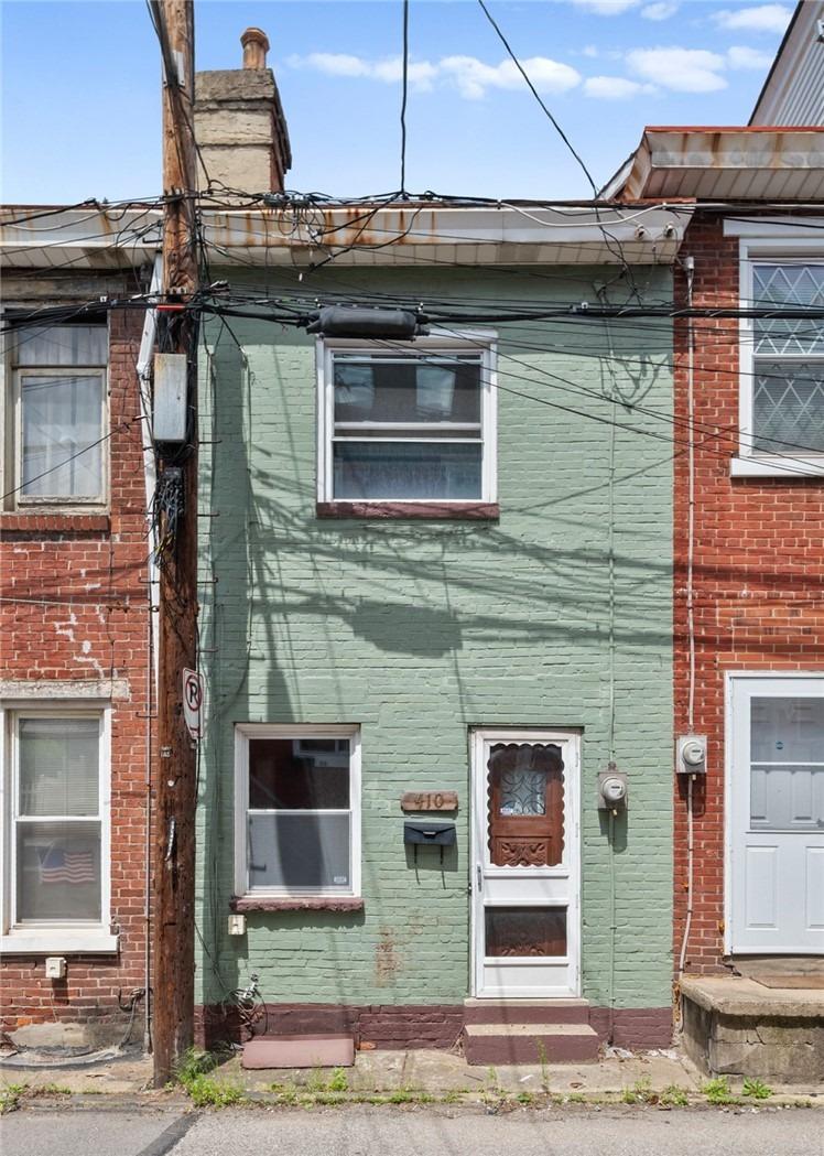 Orwell Way, Pittsburgh, PA 15224