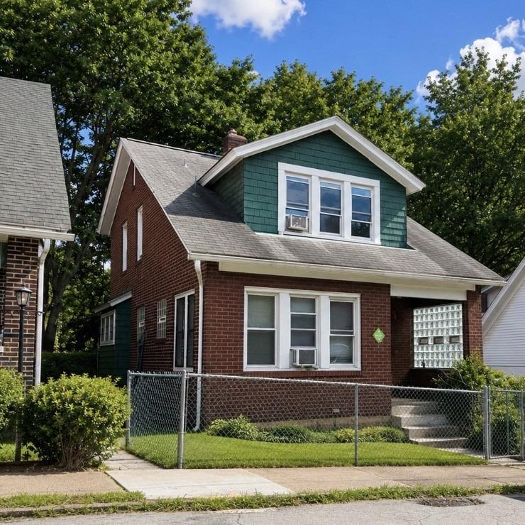 Woodlawn Ave, Pittsburgh, PA 15221