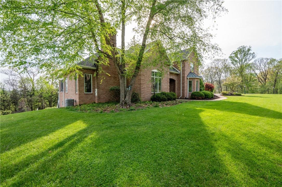 Mason Dr, Greensburg, PA 15601