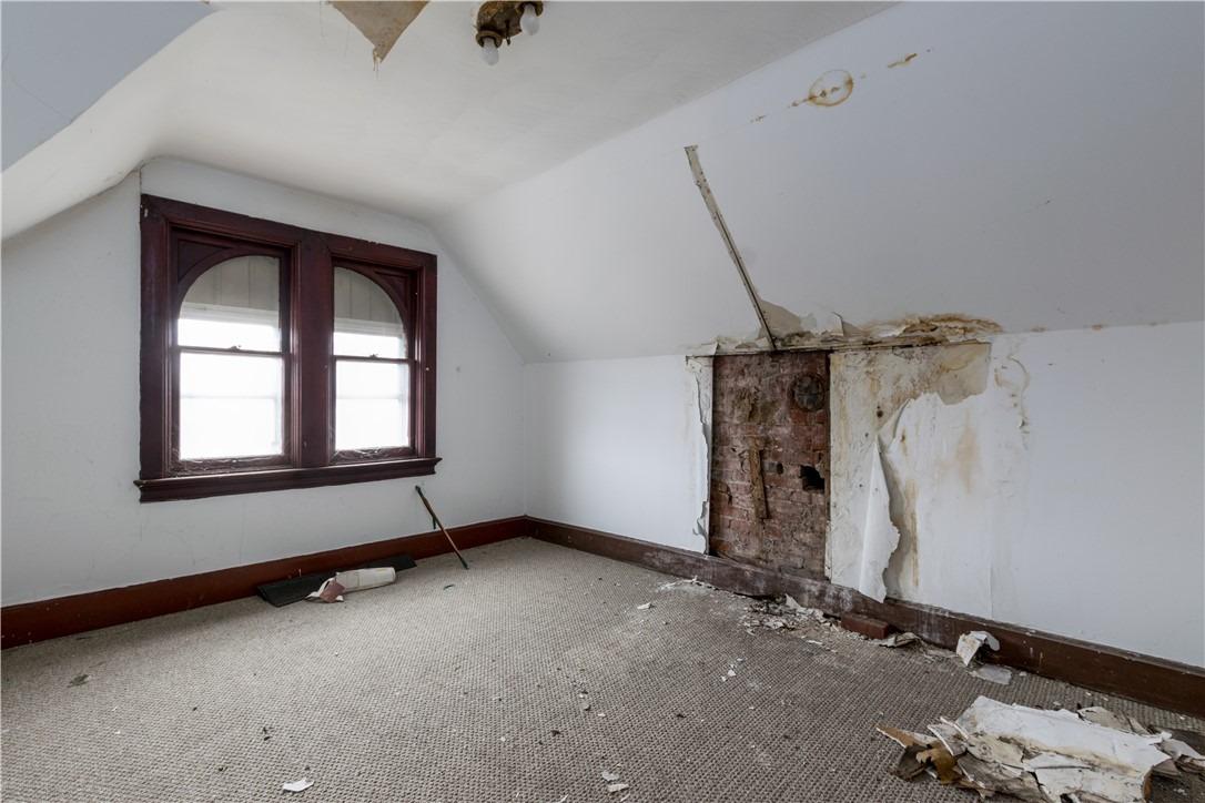 Charles St, Pittsburgh, PA 15210