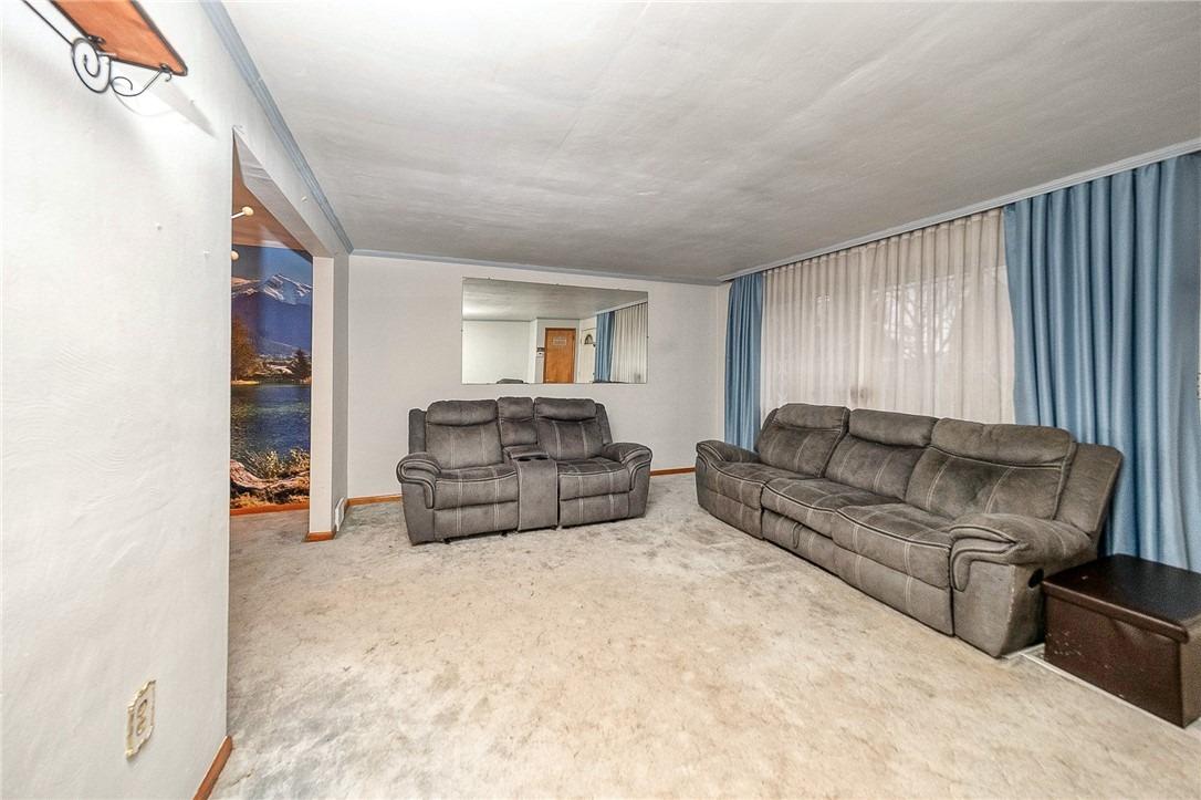 Regency Dr, Pittsburgh, PA 15239