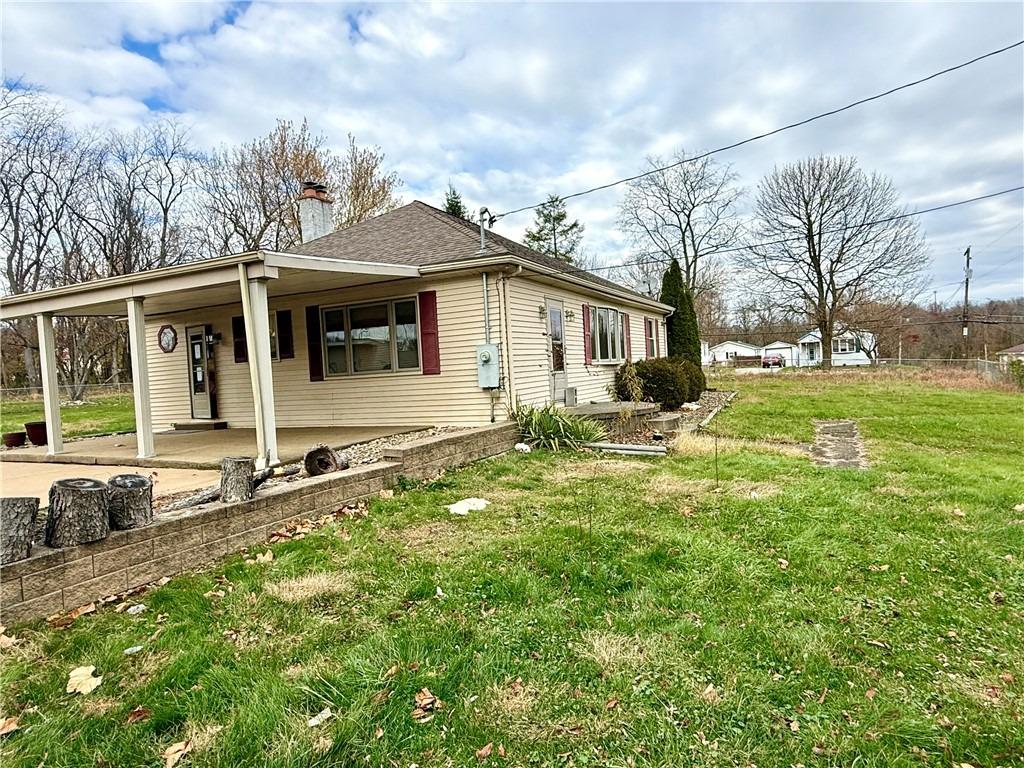 Edison St, Uniontown, PA 15401