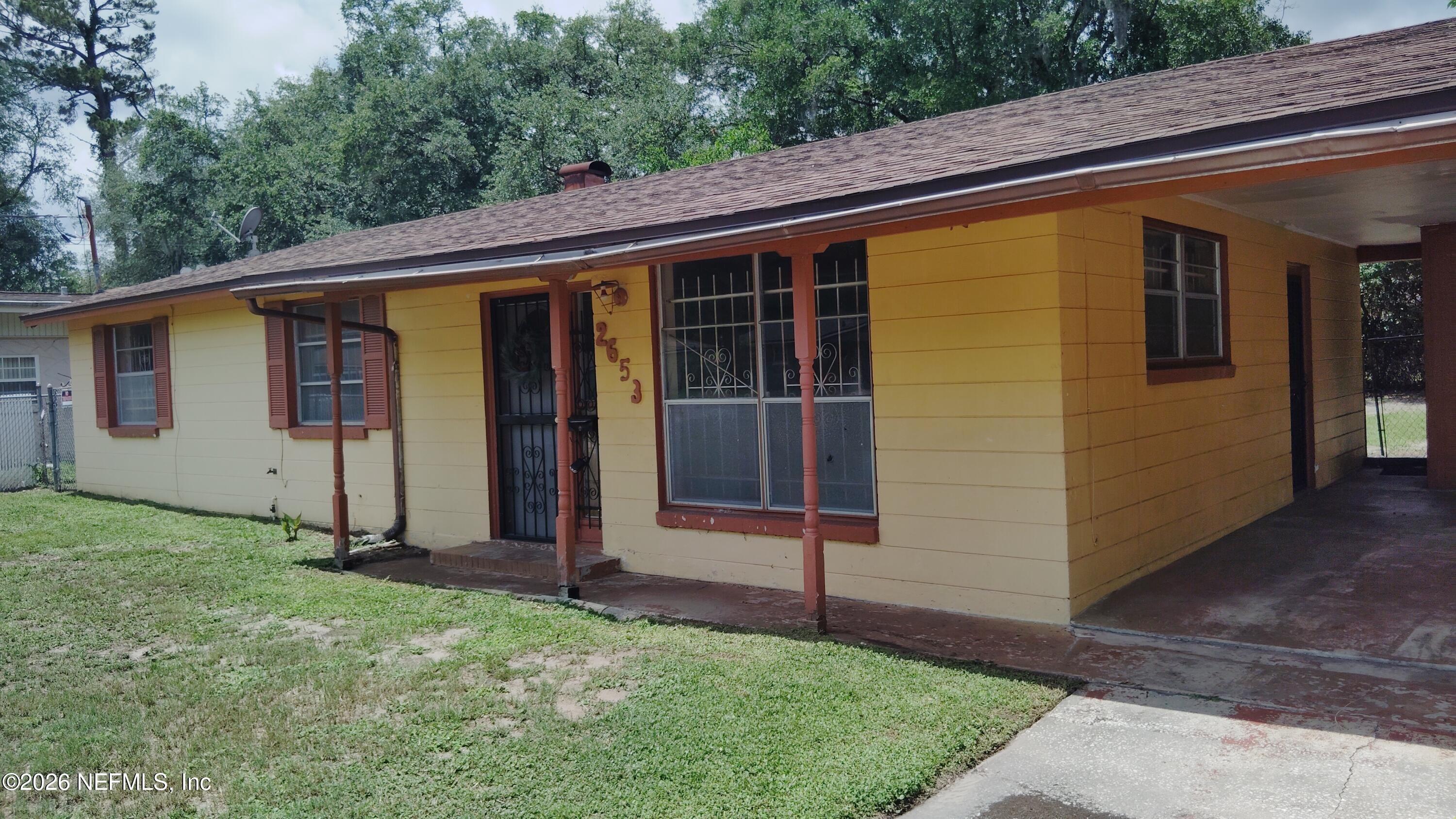 Sandra Ln, Jacksonville, FL 32208
