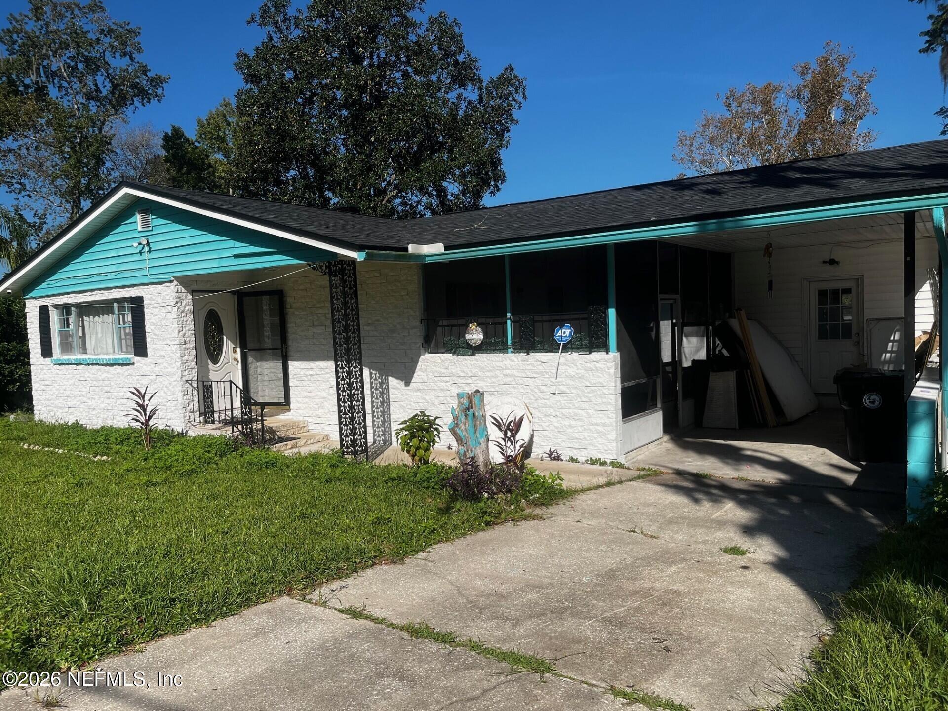 Saturn Ln N, Orange Park, FL 32073