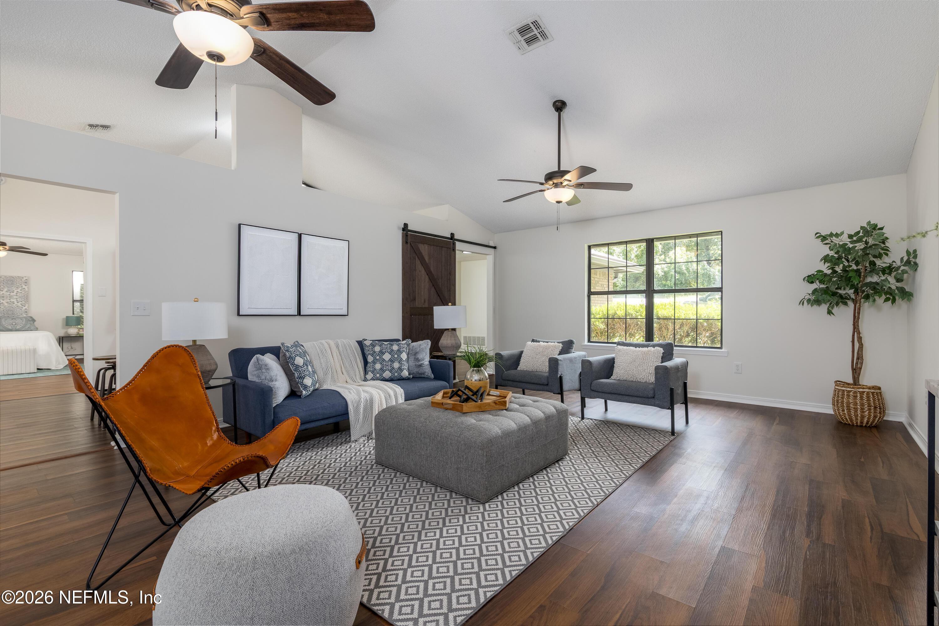 Kangaroo Cir, Middleburg, FL 32068