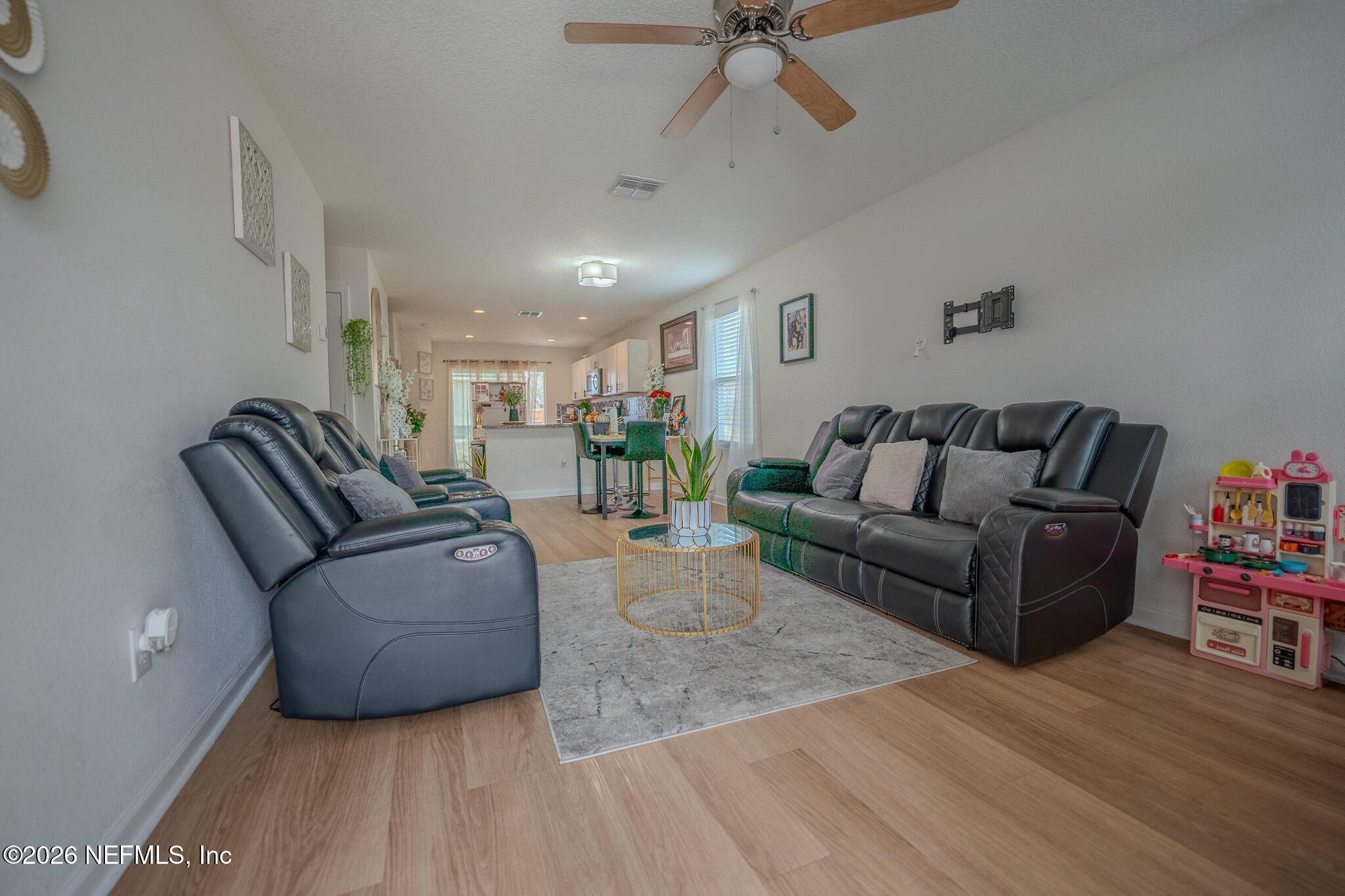 Monty Ln, Jacksonville, FL 32225