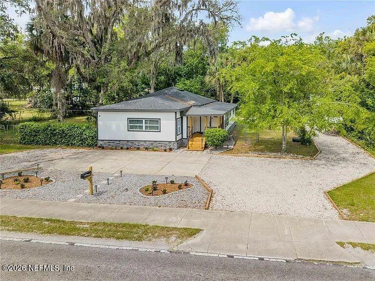 Pioneer Trl, New Smyrna Beach, FL 32168