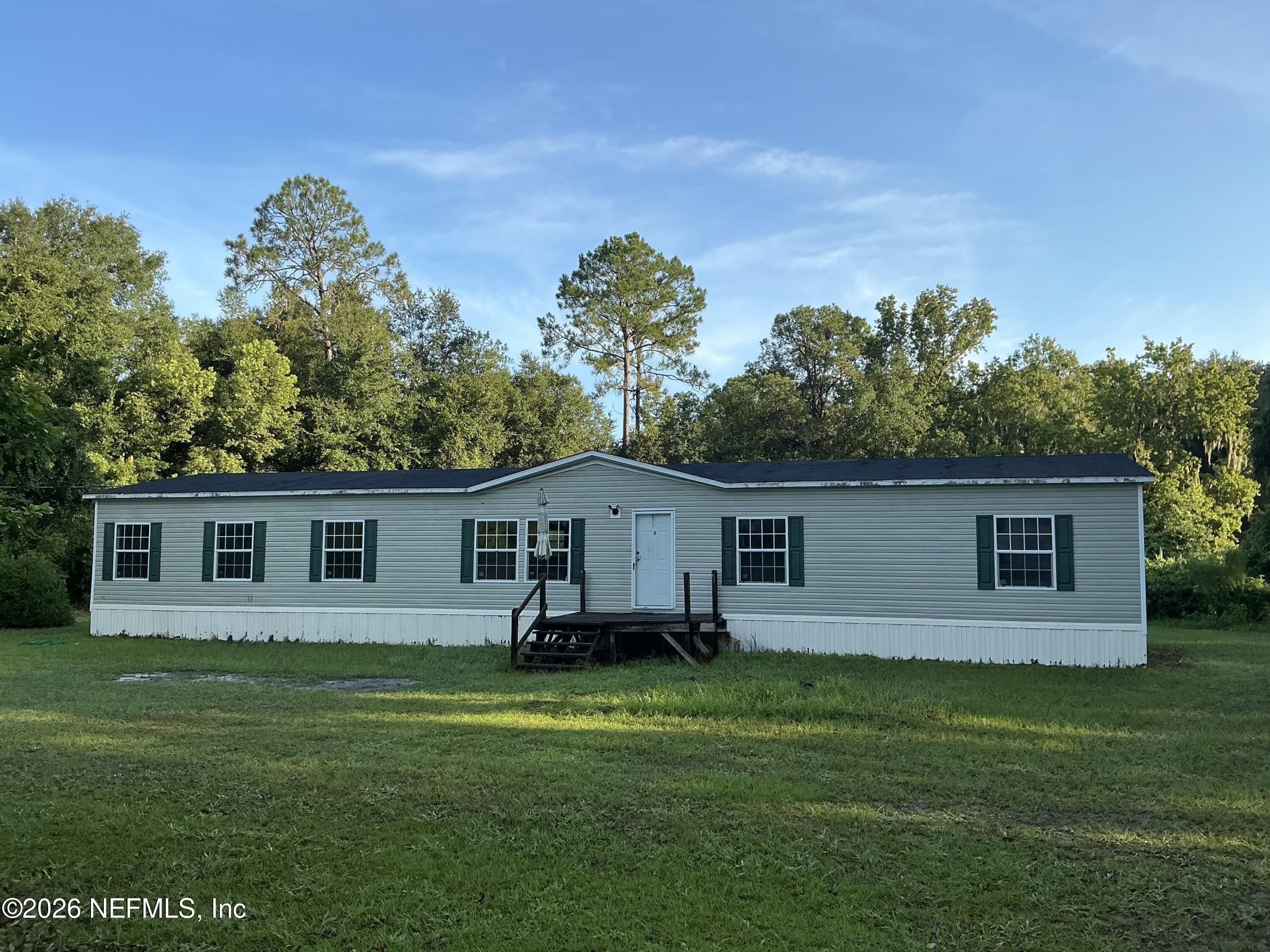 Silver Lake Dr, Palatka, FL 32177