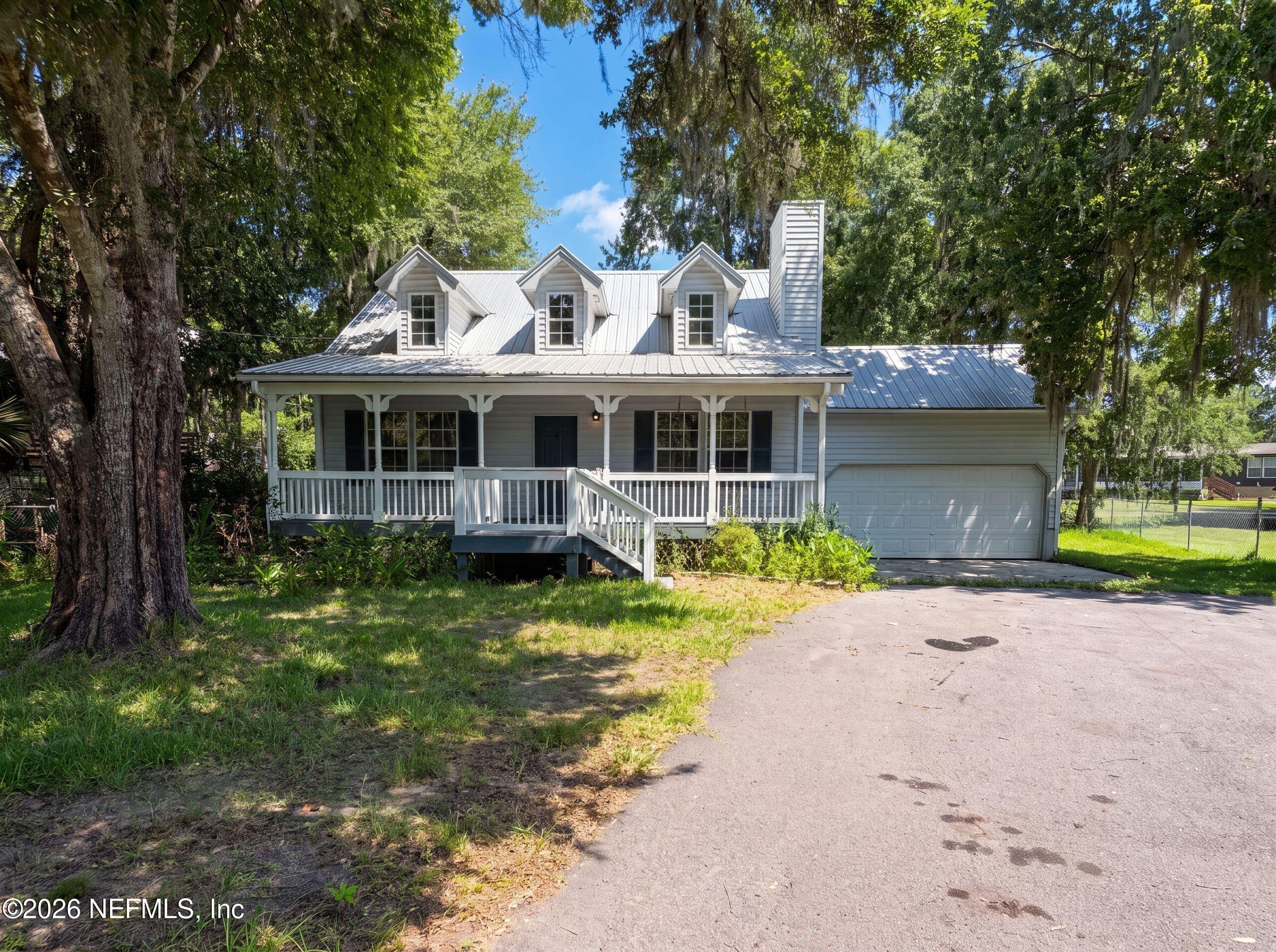 Paradise Cir, Satsuma, FL 32189