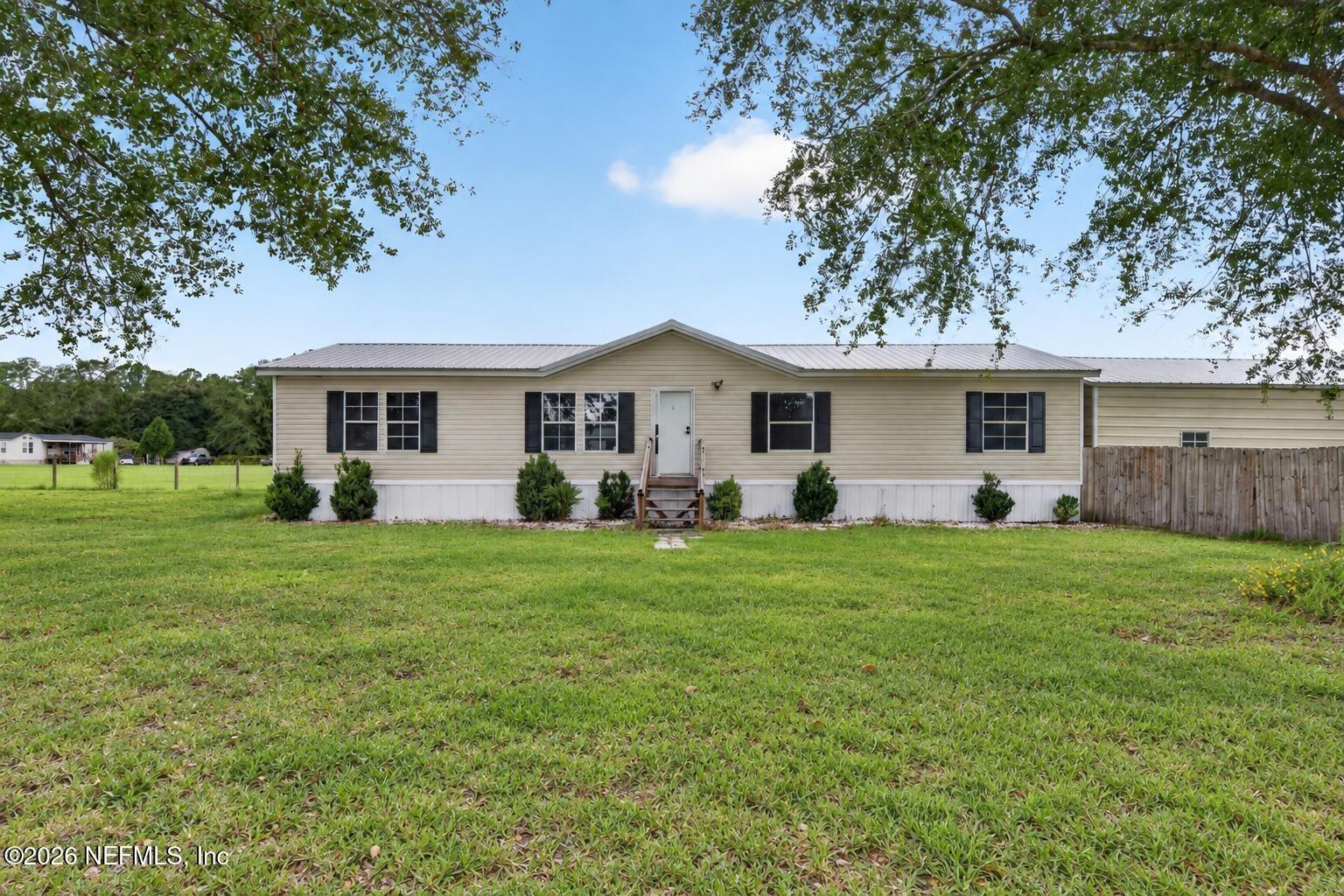 Rein Ct, Glen Saint Mary, FL 32040