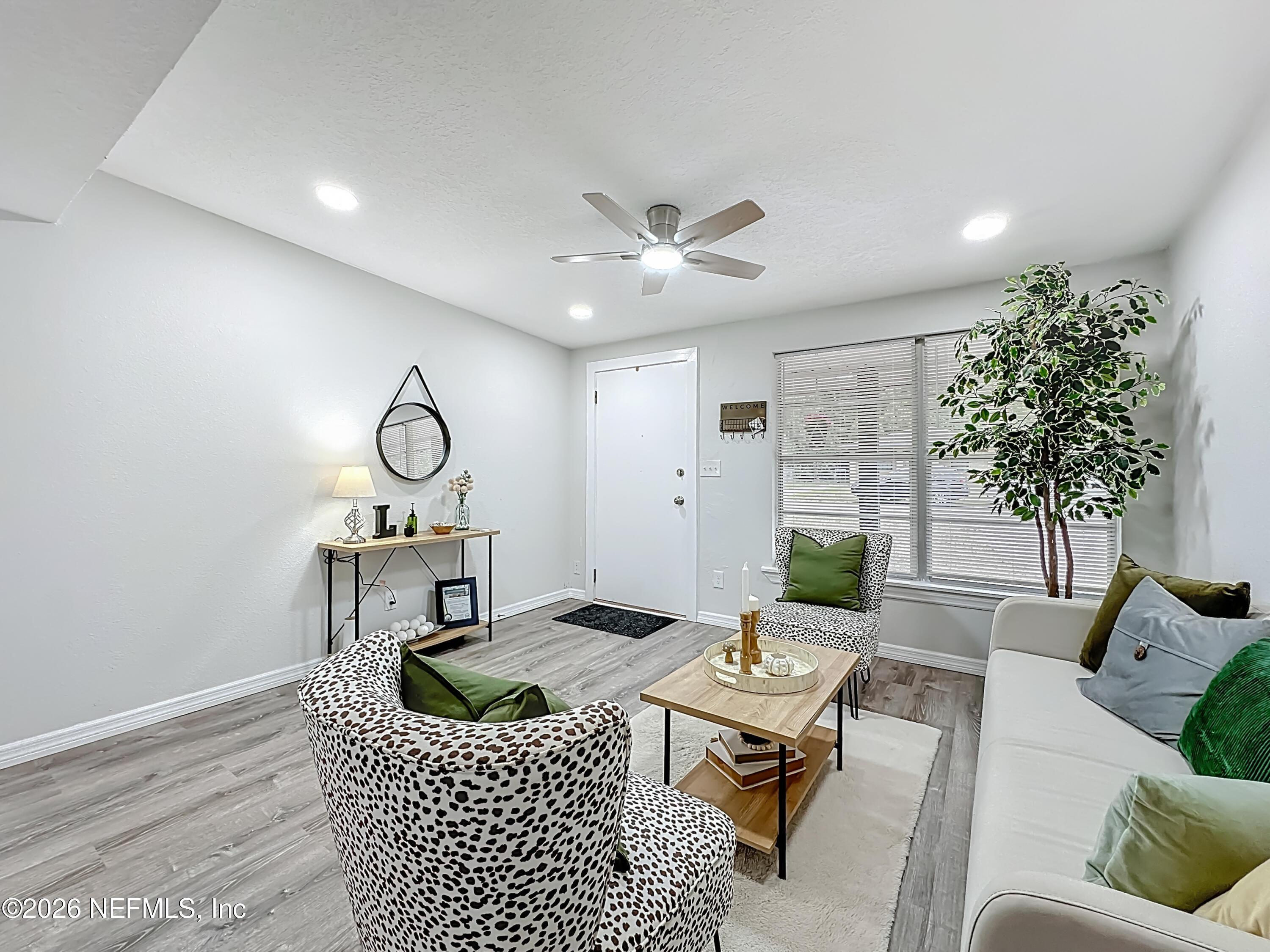 E 54th St, Jacksonville, FL 32208