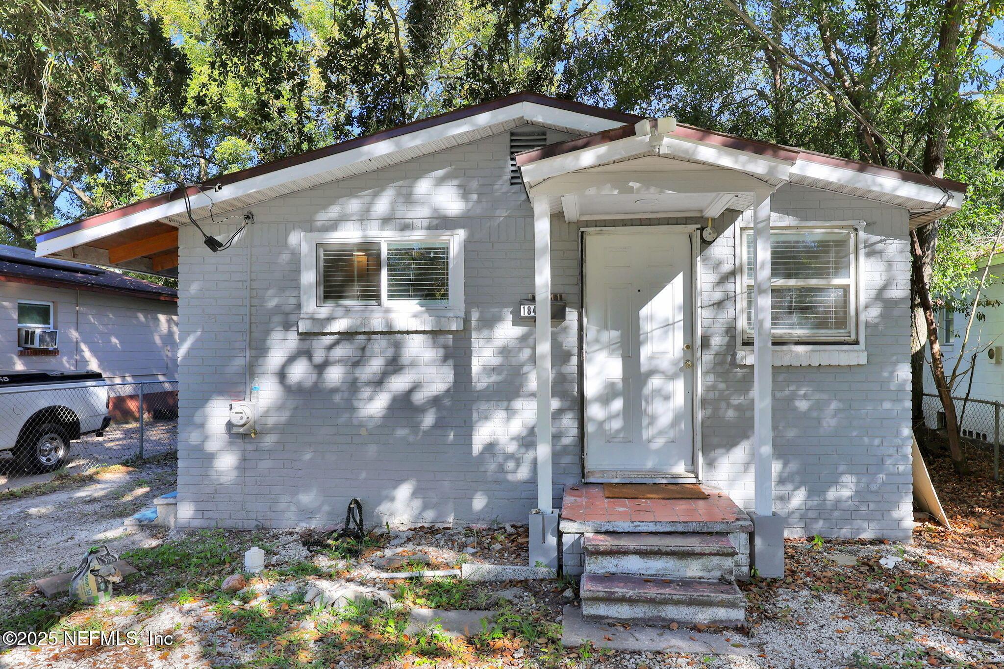 W 11th St, Jacksonville, FL 32209