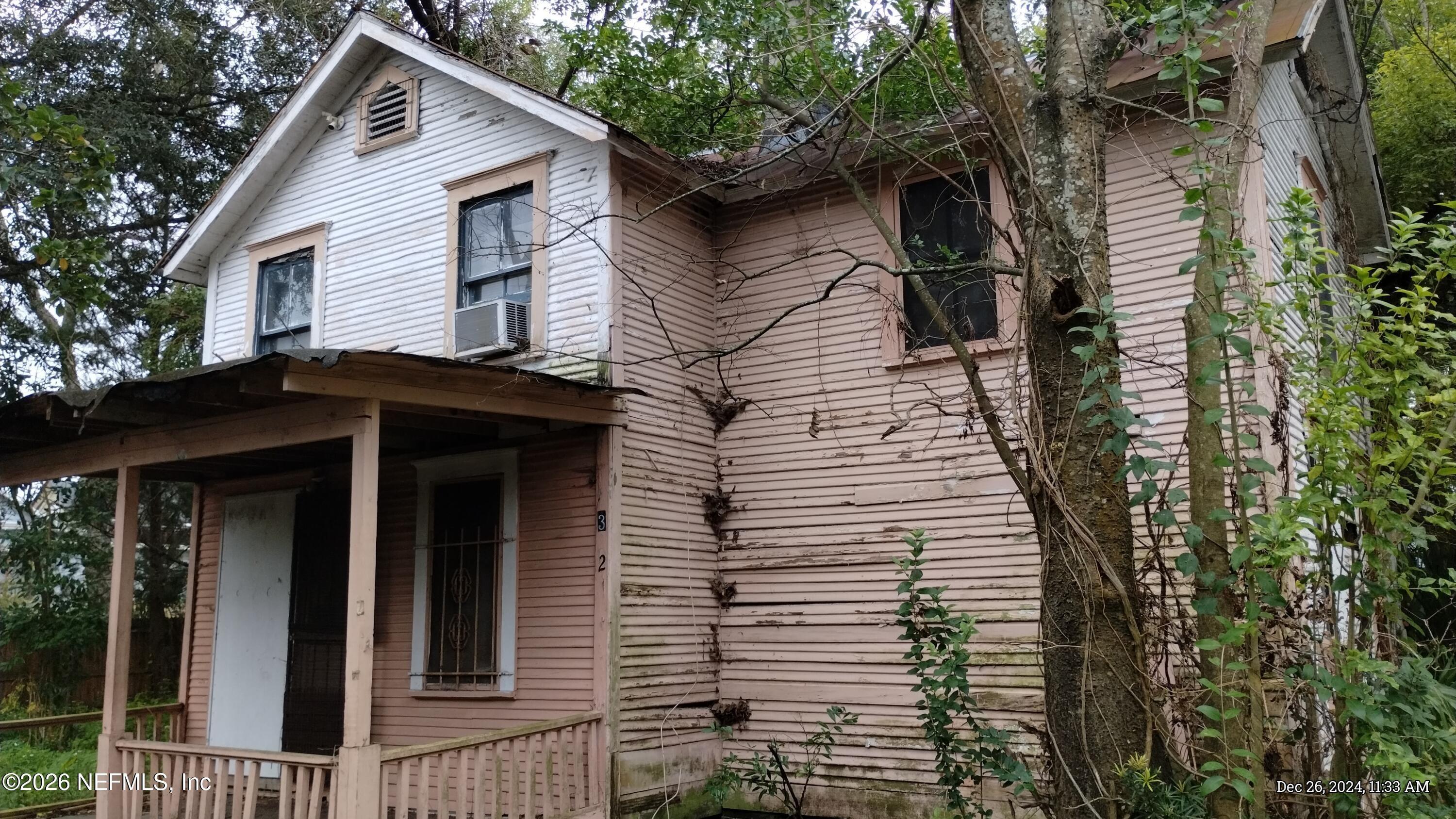 E 6th St, Jacksonville, FL 32206