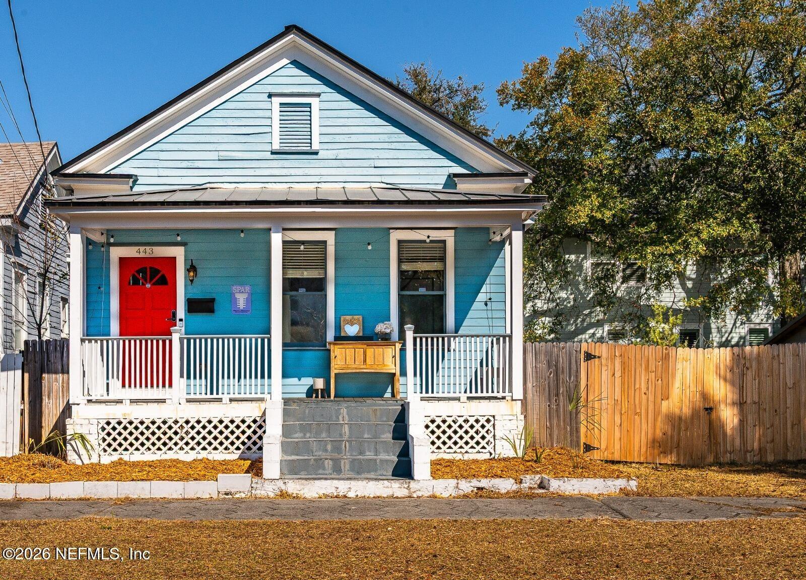 E 3rd St, Jacksonville, FL 32206