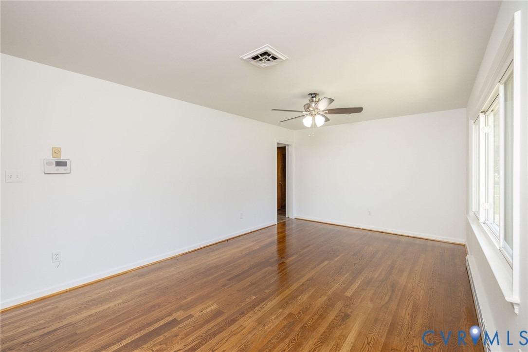 Wellington Rd, Colonial Heights, VA 23834