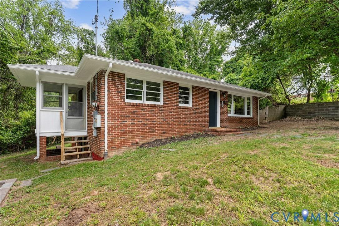 Vaughan St, Farmville, VA 23901