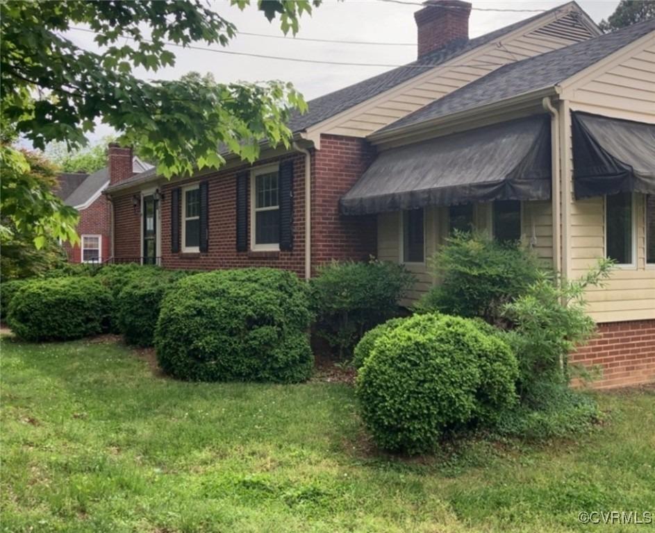 S Broad St, Kenbridge, VA 23944
