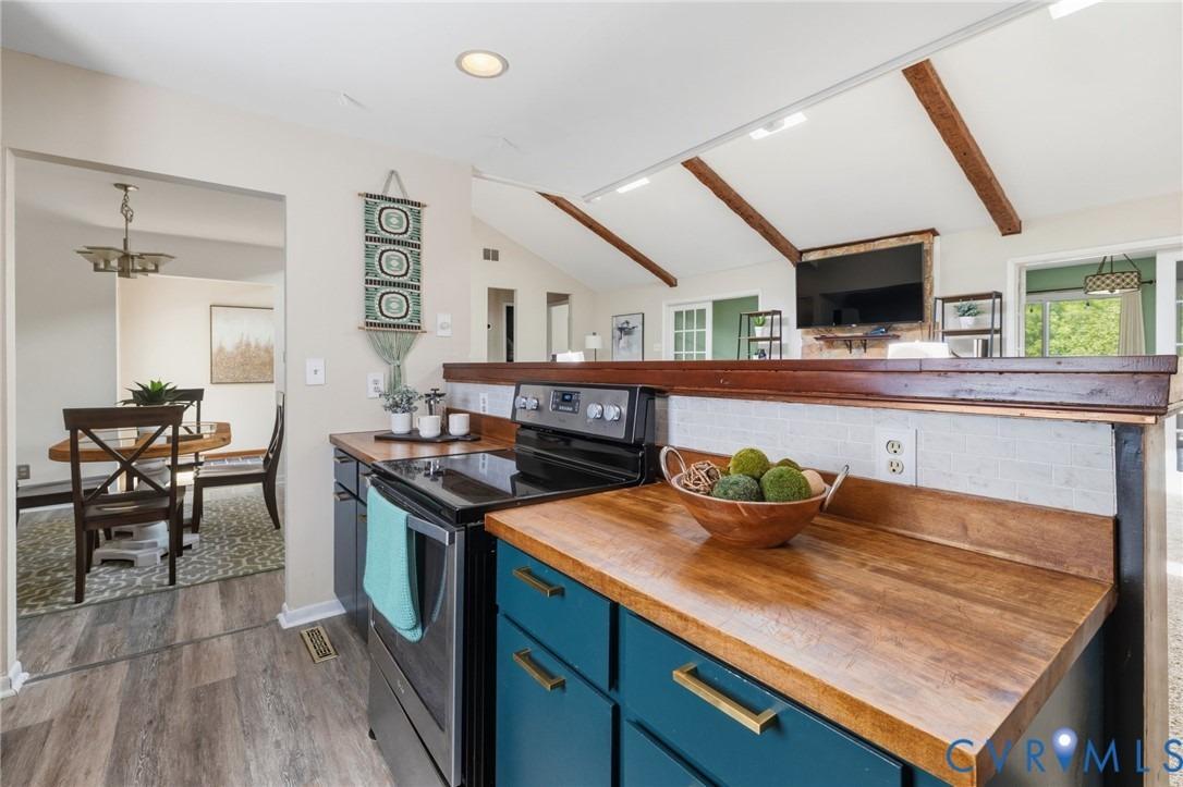 Lake Shore Dr, North Chesterfield, VA 23235