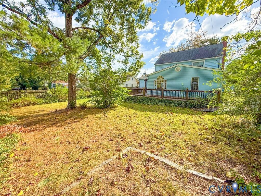 W Virginia Ave, Crewe, VA 23930