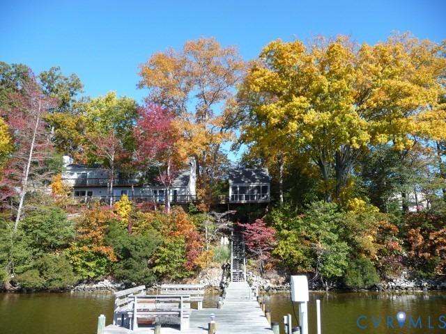 Mariners Woods Dr, Hartfield, VA 23071