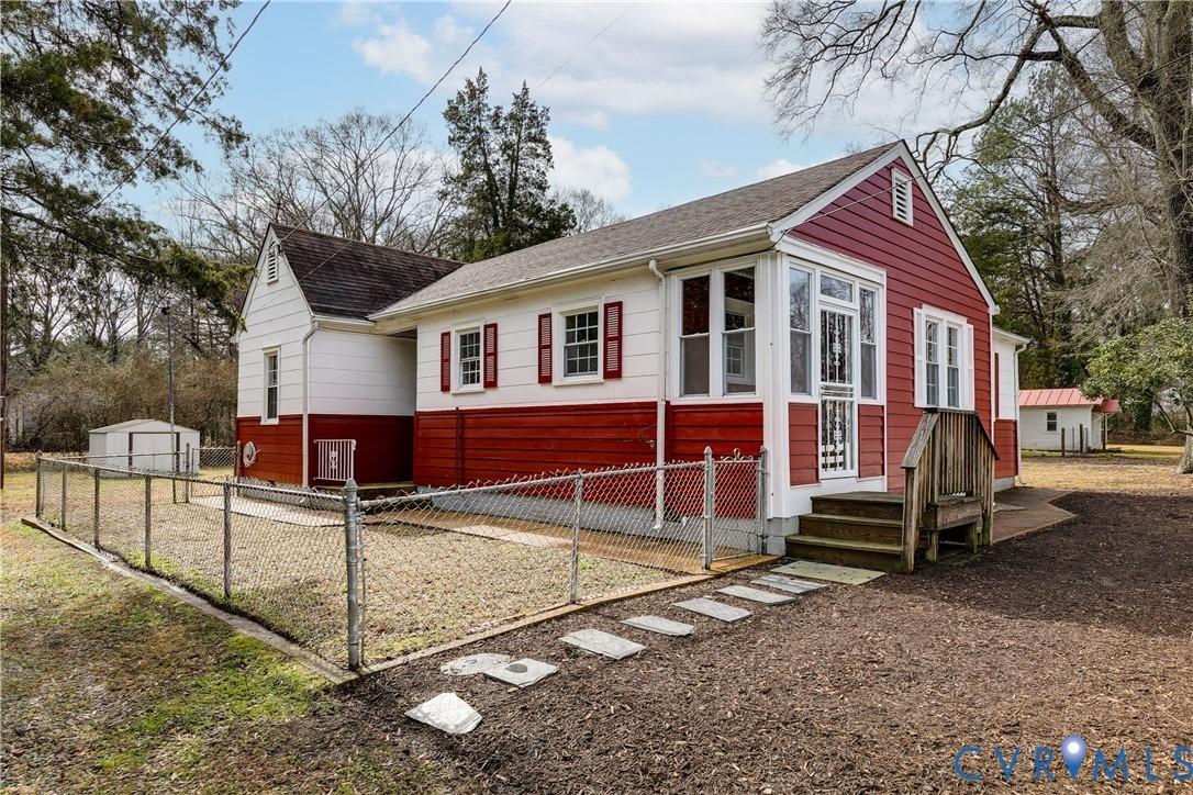 St George St, North Chesterfield, VA 23237