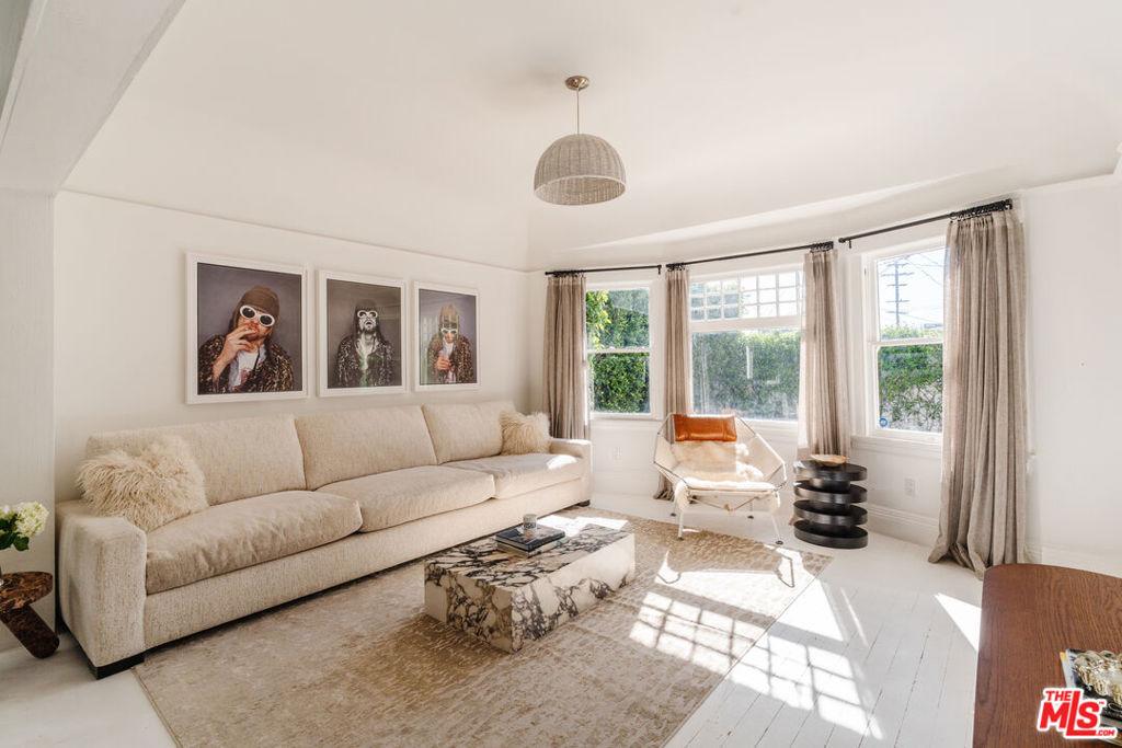 Nelrose Ave, Venice, CA 90291