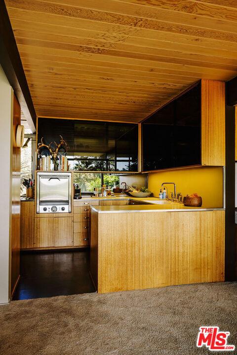Tareco Dr, Los Angeles, CA 90068