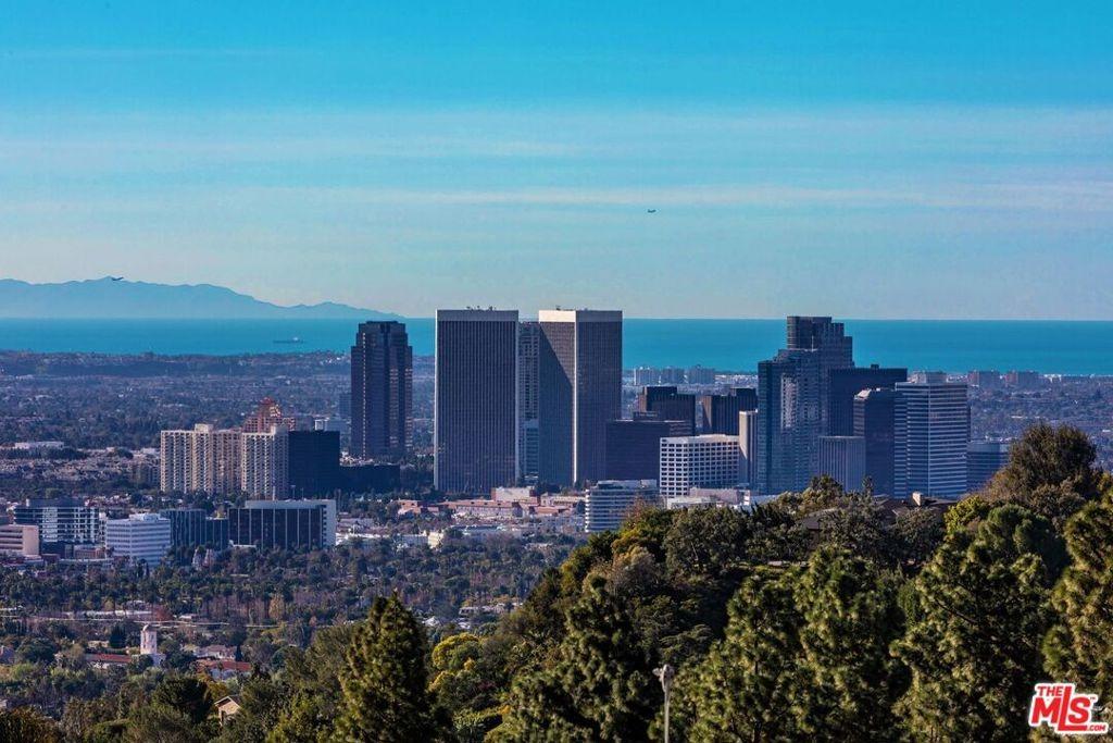 Bel Air Rd, Los Angeles, CA 90077