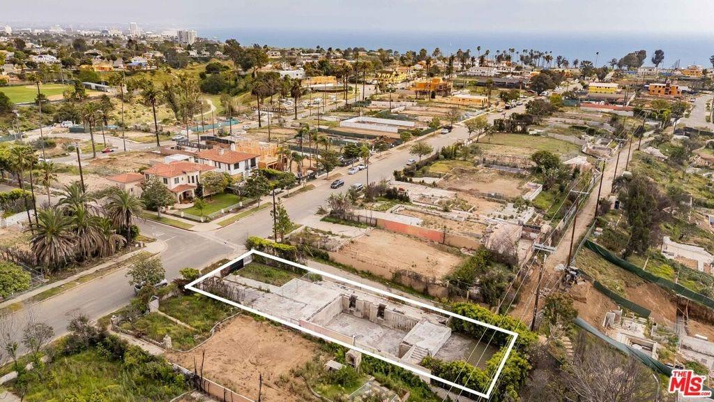 Via De La Paz, Pacific Palisades, CA 90272