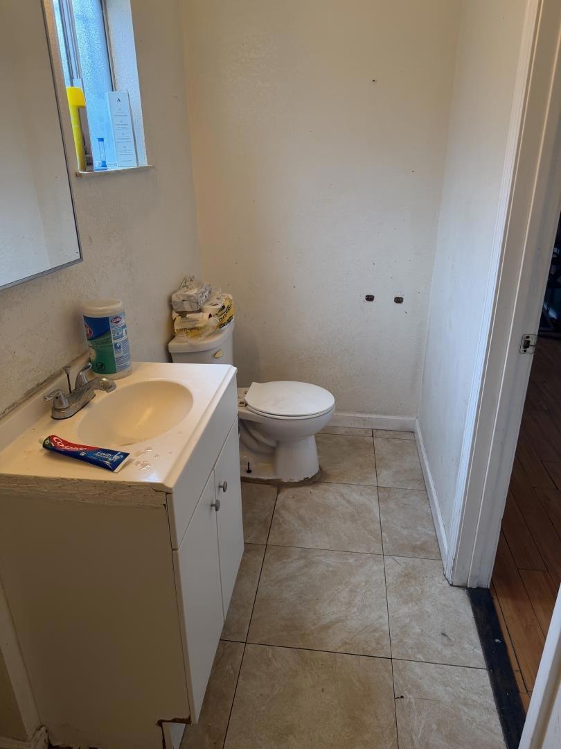 75th Ave, Oakland, CA 94605