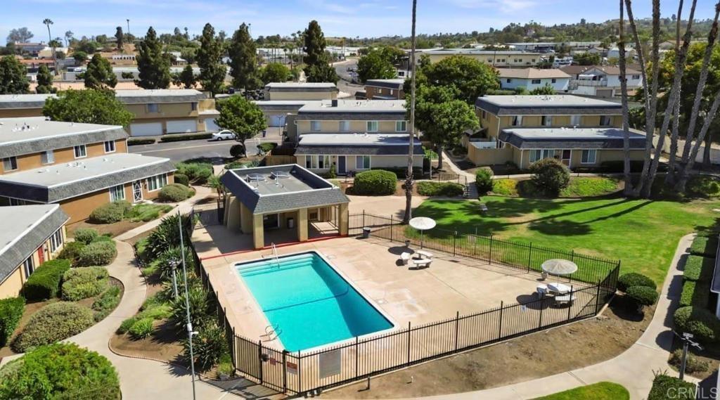Mariposa Ct, Vista, CA 92084