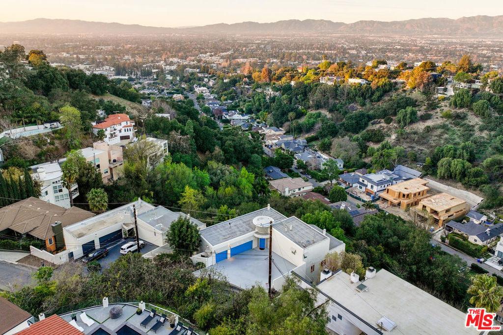 Avenida Del Sol, Studio City, CA 91604